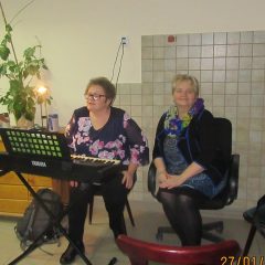 Wieczorne kolędowanie w Klubie Seniora
