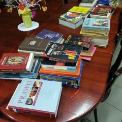 Pierwsze książki w Osiedlowej Bibliotece