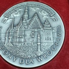 Przewodniczący Rady Osiedla Gaj z medalem od Prezydenta Wrocławia!