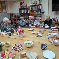 Walentynki i degustacja chleba ze smalcem w Klubie Seniora