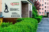 Grafika Queen od 46 Rocking Streets z dedykacją dla Mieszkańców